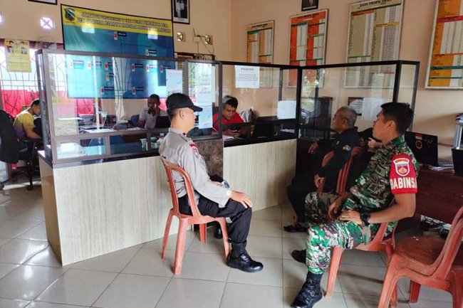 Tingkatkan Koordinasi  Babinsa Koramil 07/Mandiraja dan Bhabinkamtibmas laksanakan Komsos 