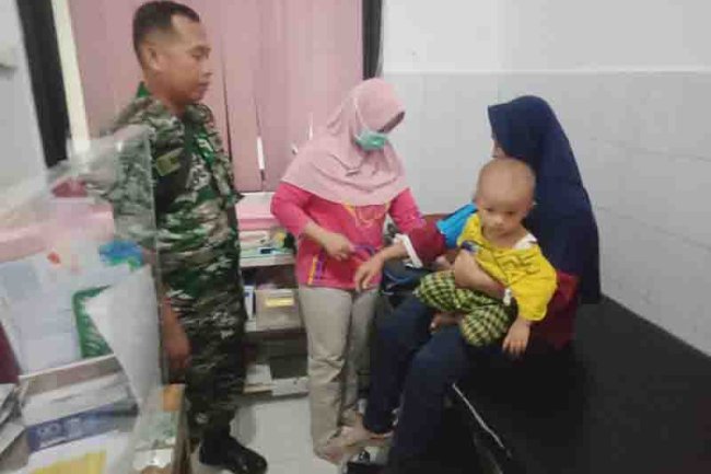 Babinsa Koramil O7 Mandiraja Dampingi Program Kb Di Puskesmas
