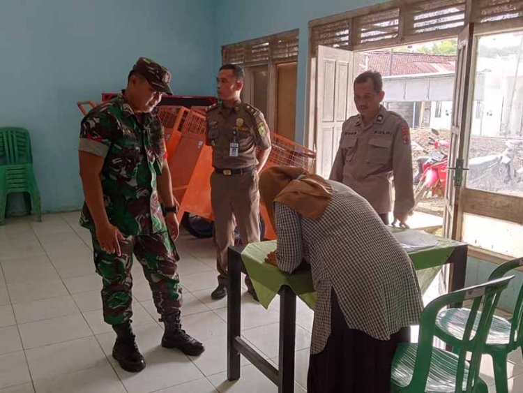 Sinergitas Babinsa Dan Babinkamtibmas Amankan Kegiatan Fkp Regsosek