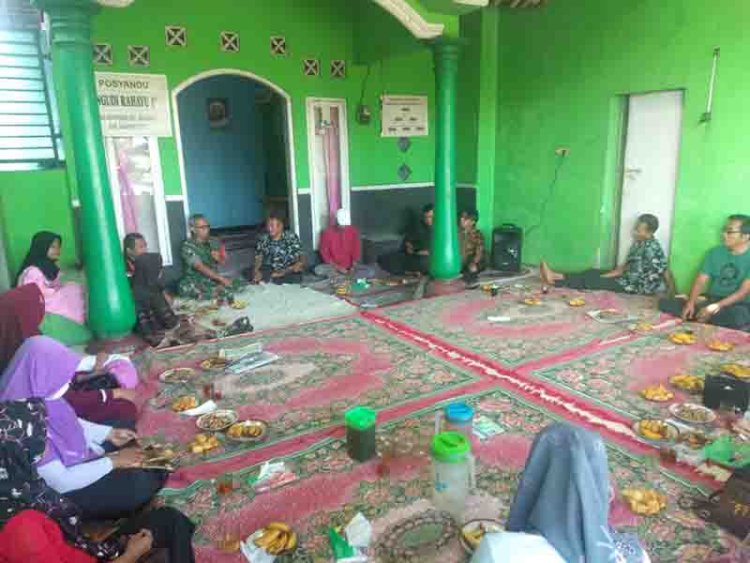 Wujud Sinergitas Babinsa Komsos Dengan Perangkat Desa Dan Masyarakat Desa Binaan