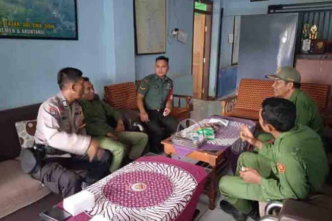 MELALUI KOMSOS BABINSA DAN BABINKAMTIBMAS AJAK LINMAS TINGKATKAN KEAMANAN 