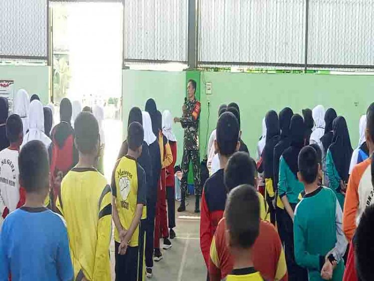 SUKSESKAN MPLS, BABINSA BERIKAN MATERI WASBANG DAN PBB