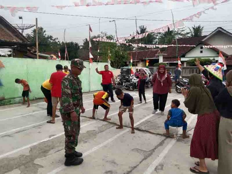 Semarak Lomba 17 Agustus, Babinsa Hadir Berikan Semangat 