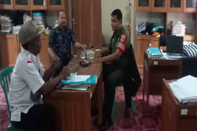 JAGA SELALU HUBUNGAN BAIK BABINSA DAN KEPALA DESA BESERTA PERANGKATNYA