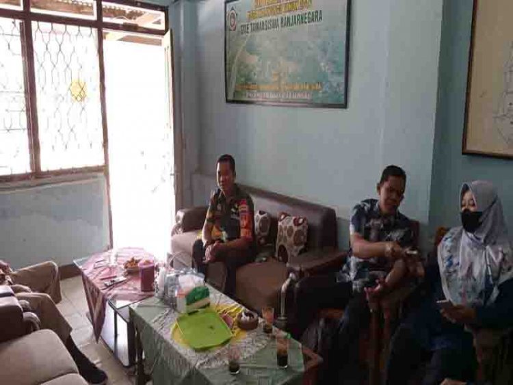 BABINSA AKTIF KOMSOS BERSAMA WARGA MASYARAKAT DI DAERAH BINAAN