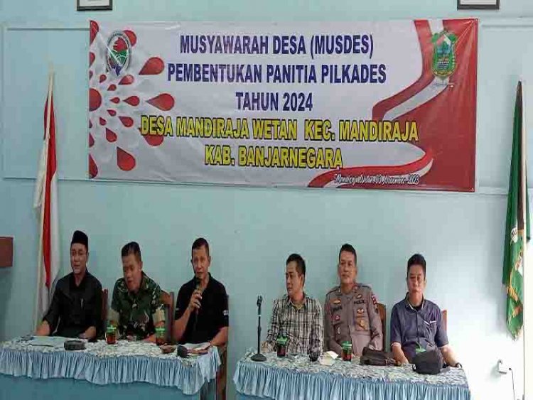 DANRAMIL 07/MANDIRAJA HADIRI RAPAT MUSDES PEMBENTUKAN PANITIA PILKADES TAHUN 2024 