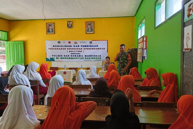 STOP BULLYING DI KALANGAN PELAJAR, BABINSA DAN BABINKANTIBMAS SOSIALISASI DI SEKOLAH 
