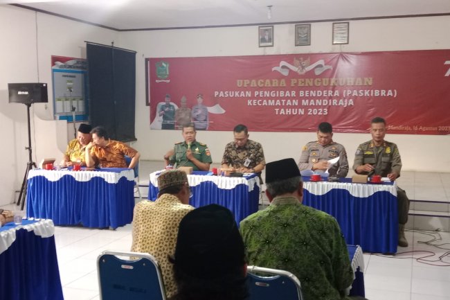 Jelang Natal Dan Tahun Baru, Danramil 07/Mandiraja Hadiri Rapat Koordinasi 