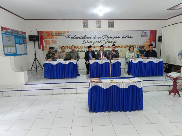 PELTU SAKHURI MENGHADIRI  PELANTIKAN PEMBEKALAN PANWASLU  DESA  (PKD)